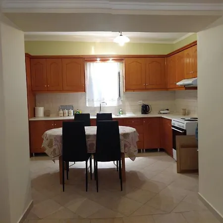 Little House Tatil Evi Kastellanoi (Parelioi, Corfu)